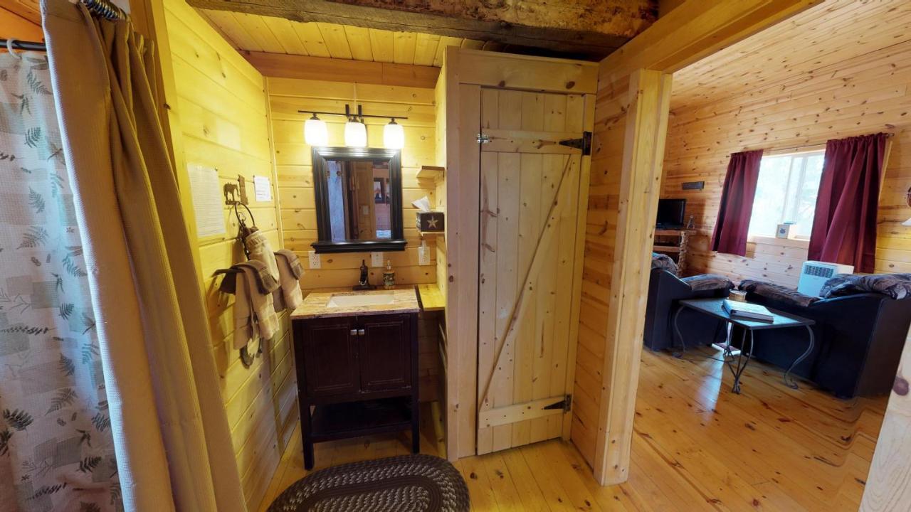 Ranch Mountain Cabin, Stunning! Campfire, Hiking 몬티첼로 외부 사진